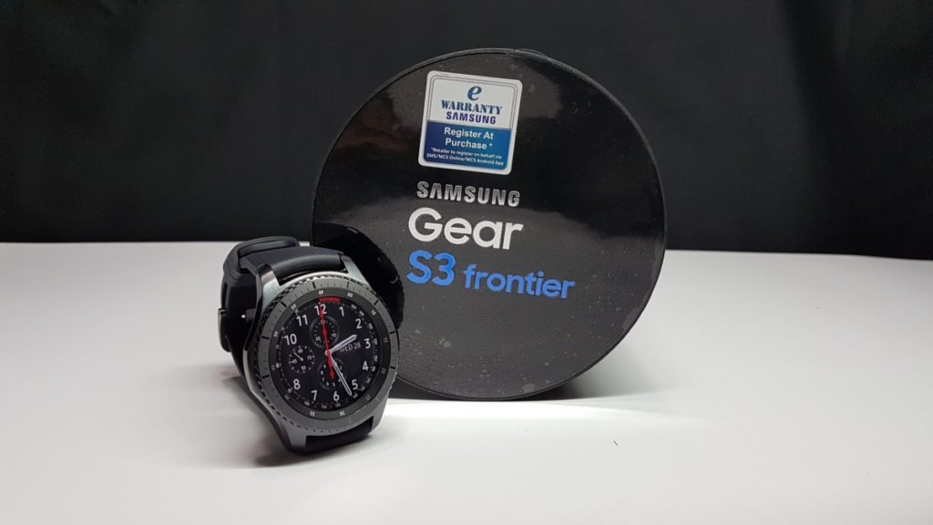 Unboxing the Samsung Gear S3 Frontier 2