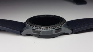 Unboxing the Samsung Gear S3 Frontier 6