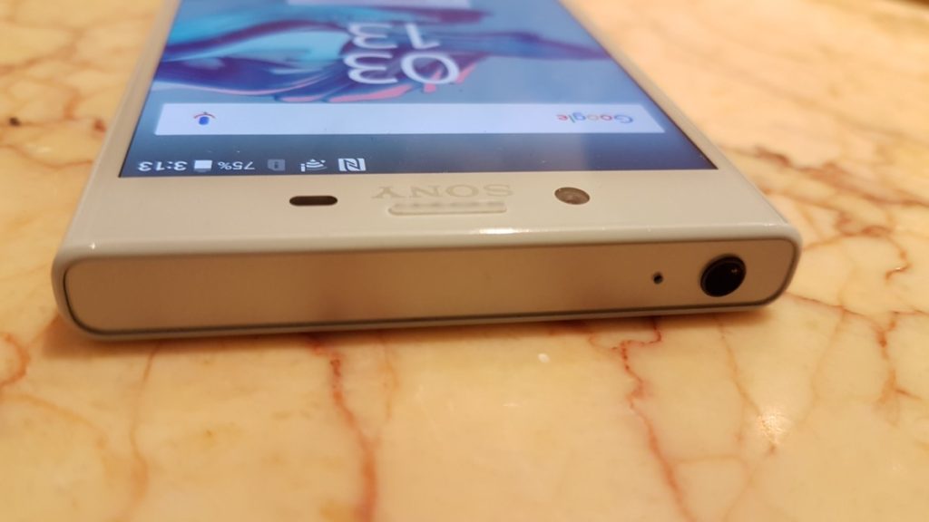 [Review] Sony Xperia X Compact - X marks the spot 3