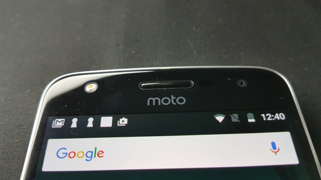 [Review] Moto Z Play - The Well Connected Workhorse Phone 10