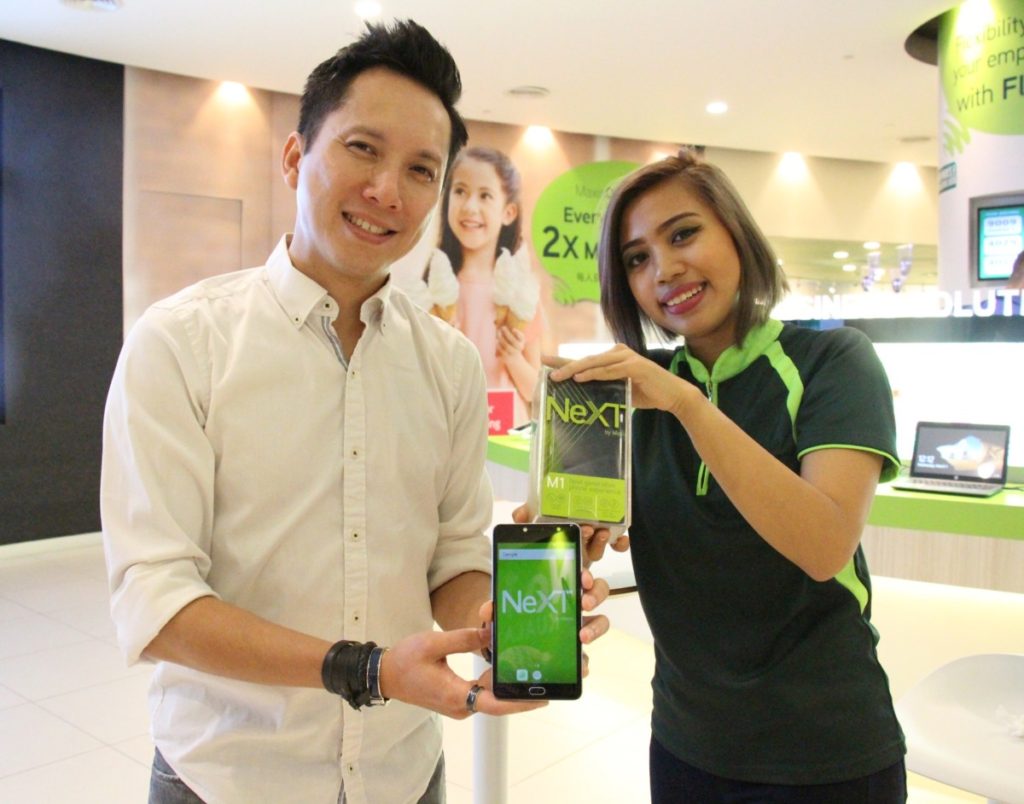 Maxis launches their own 4G phone - say hello to the NeXT M1 2