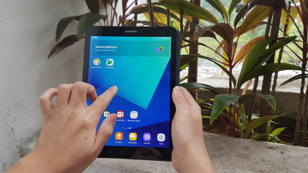 [Review] Samsung Galaxy Tab S3 - Put it on the Tab 9
