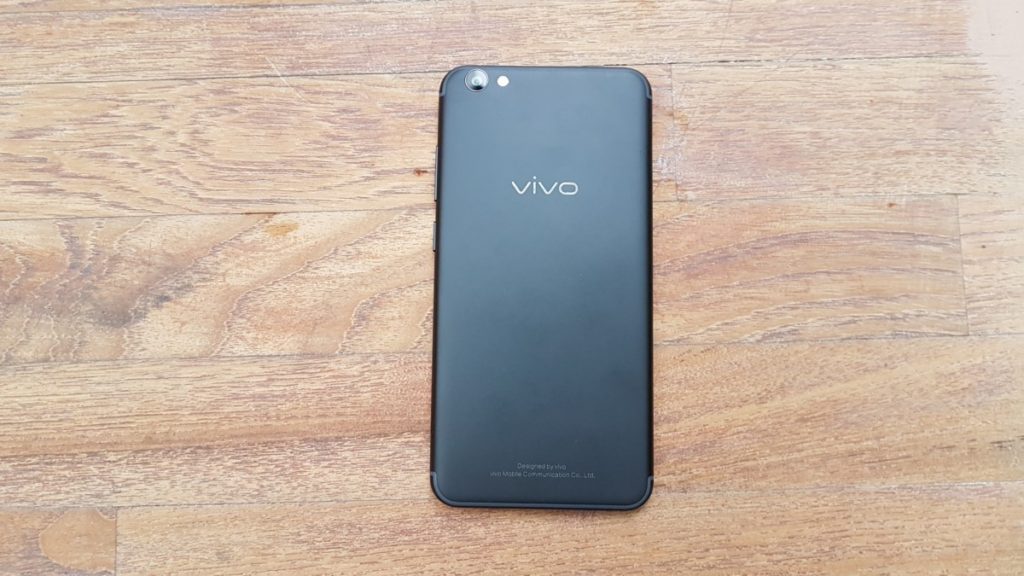 Vivo launches matte black V5s in Malaysia 5