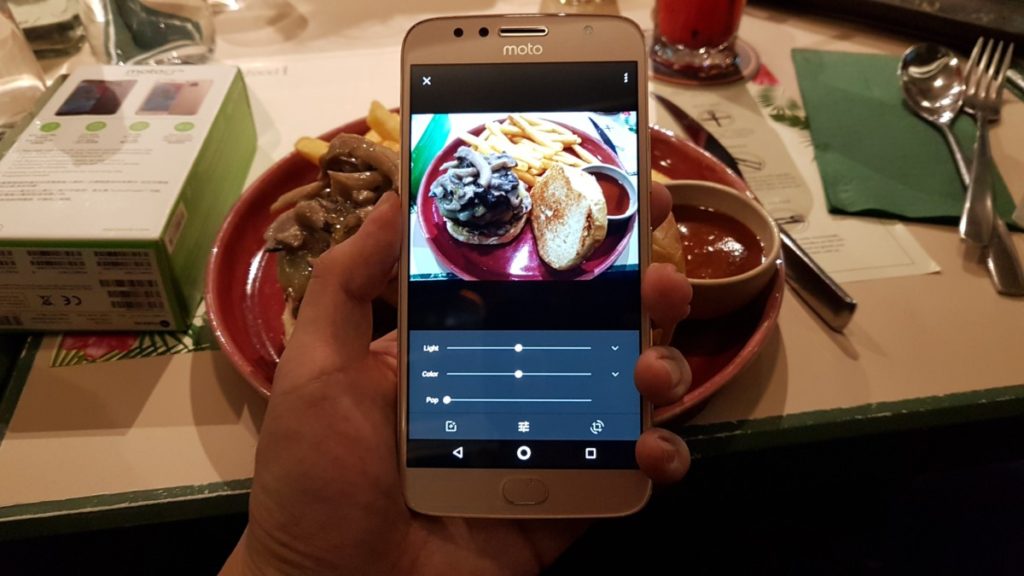 A first look at the Moto G5S Plus that is coming to Malaysia soon 2