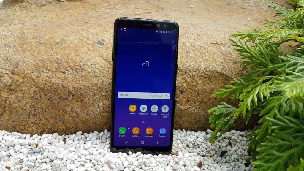 Exclusive first look at Samsung’s new Galaxy A8 (2018)! 8