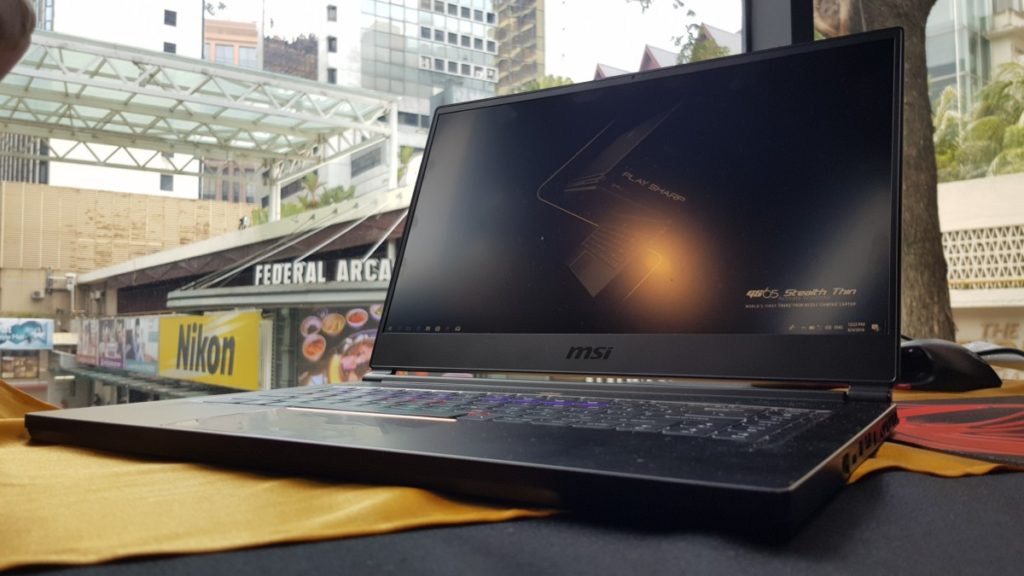 MSI GS65 Stealth Thin angled