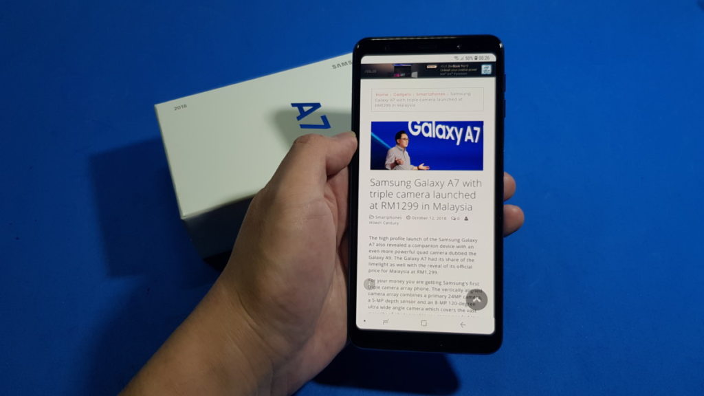 The Galaxy A7 (2018) is Samsung's first triple camera phone. Check out its first Malaysia unboxing 2
