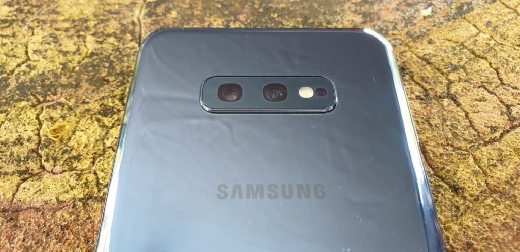 Galaxy S10e first look: Samsung’s most compact flagship redefines power 7