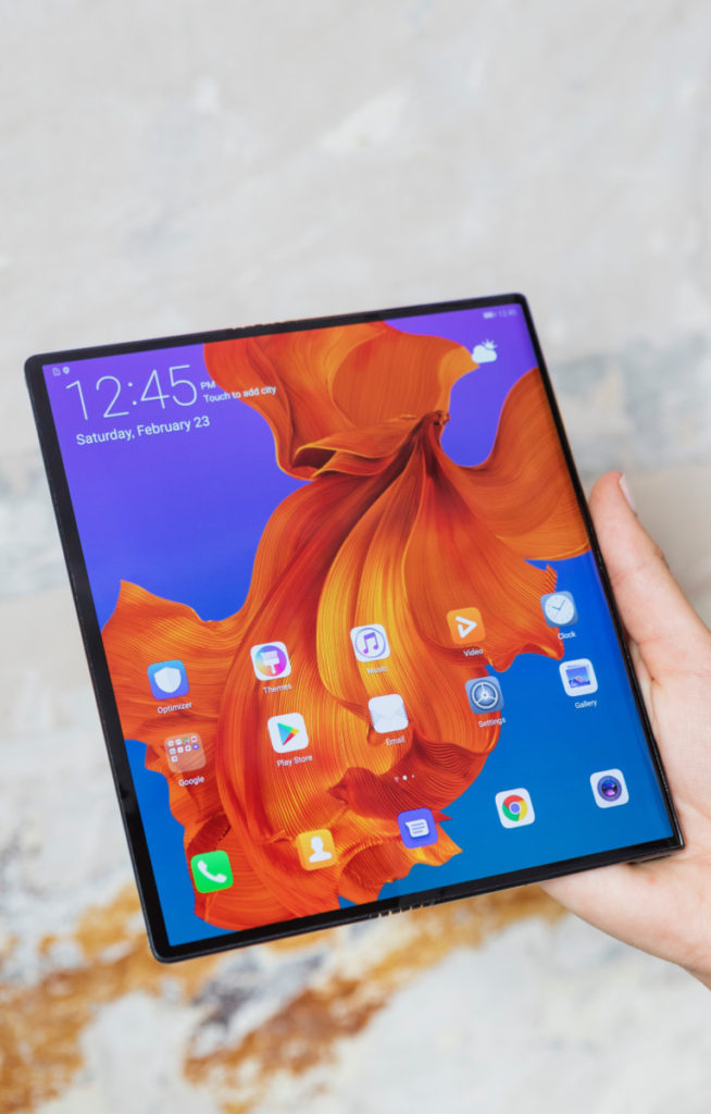 The Huawei Mate X is the foldable phone of the future 4