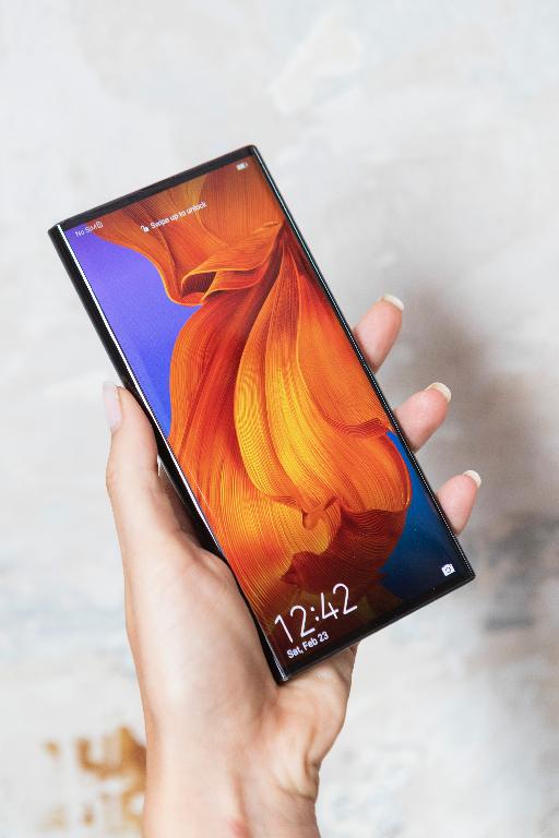The Huawei Mate X is the foldable phone of the future 2