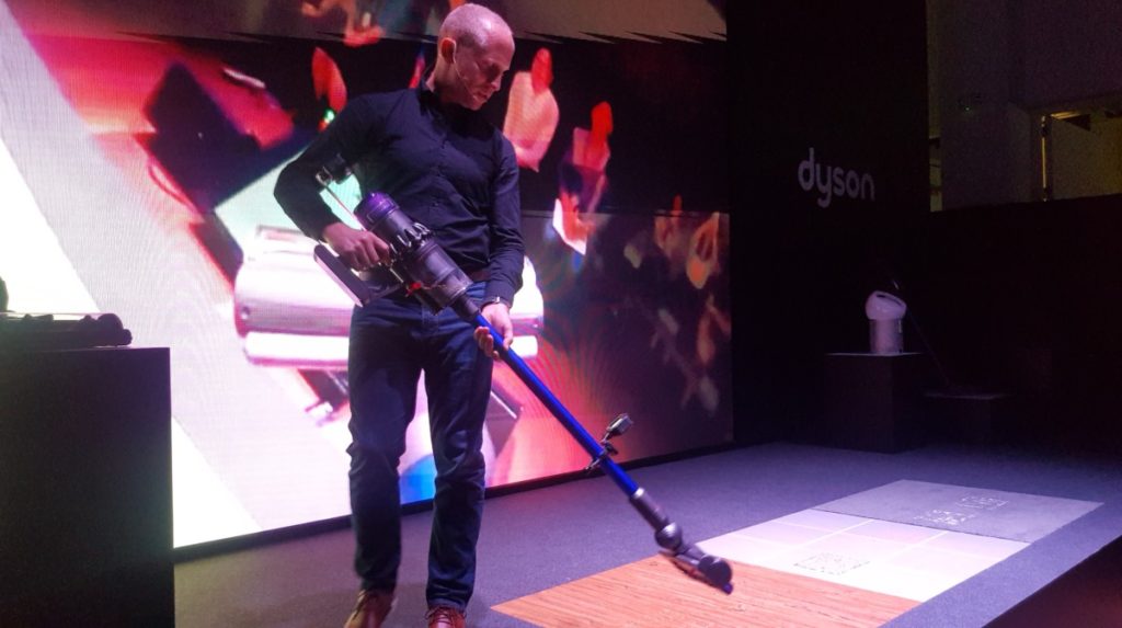 Dyson debuts their next generation V11 cordless vacuum, Lightcycle and Pure Cool Me in Southeast Asia 6