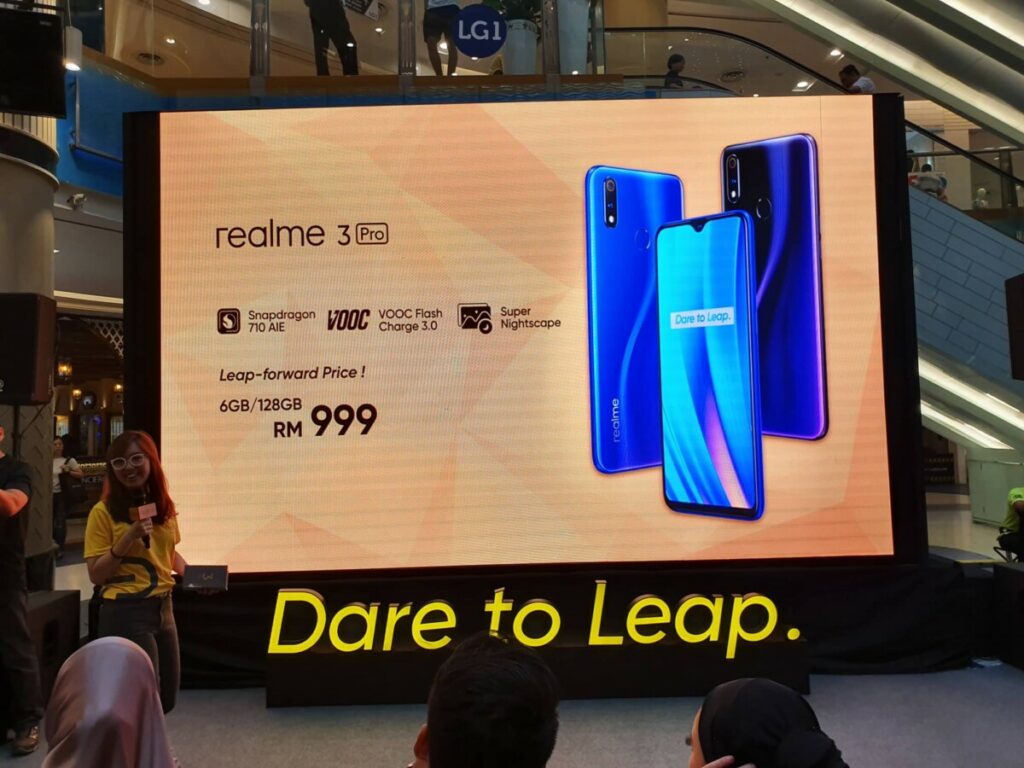 Realme reveals awesome new tagline and new RM999 pricetag for Realme 3 Pro 6GB RAM/128GB variant 2