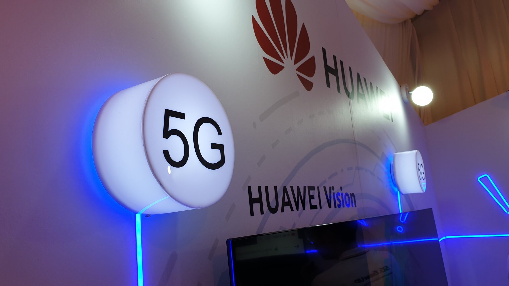 Huawei Mate30 Pro 5G speeds
