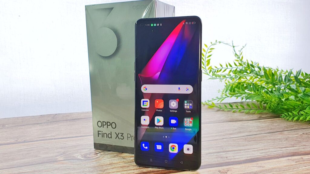 OPPO Find X3 Pro review display box