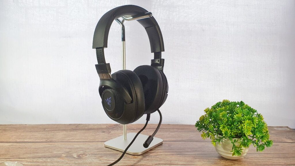 UGREEN headphone stand review angle start