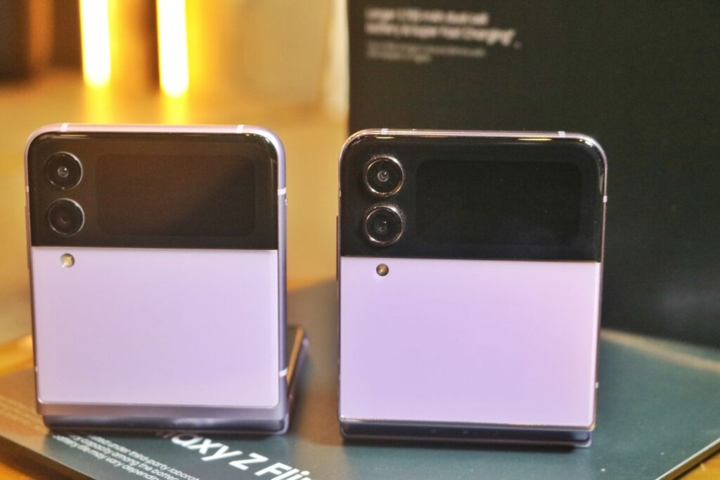Samsung Galaxy Z Flip4 First Look flip3 and flip4