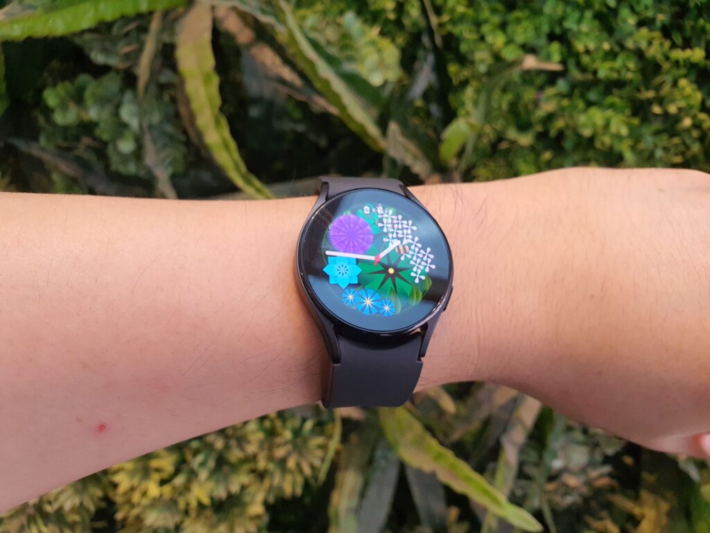 Samsung Galaxy Watch5 40mm Review  sunlight