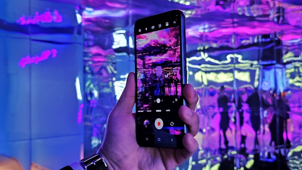 Samsung Galaxy A54 review nightography