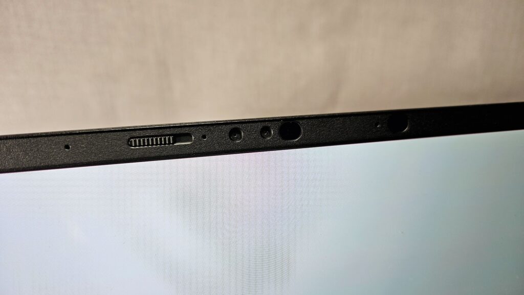 Asus Zenbook 14 OLED UX3405 Review (2024) webcam