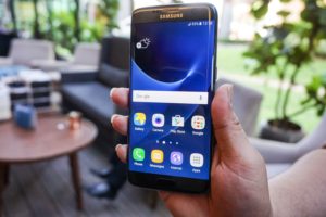 [REVIEW] Samsung Galaxy S7 edge - The edge of perfection 1