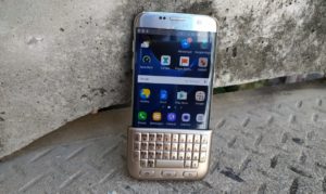 [Review] Samsung Keyboard Case for Galaxy S7 Edge - All Keyed Up 3