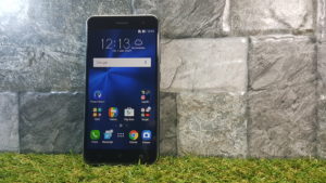 Asus ZenFone 3 (ZE552KL) - Unboxing and hands-on 8