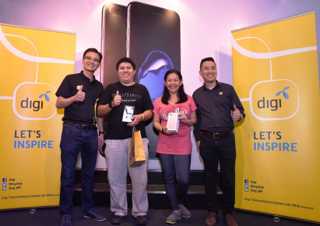 Digi’s midnight iPhone 7 sales party draws in the crowds 8