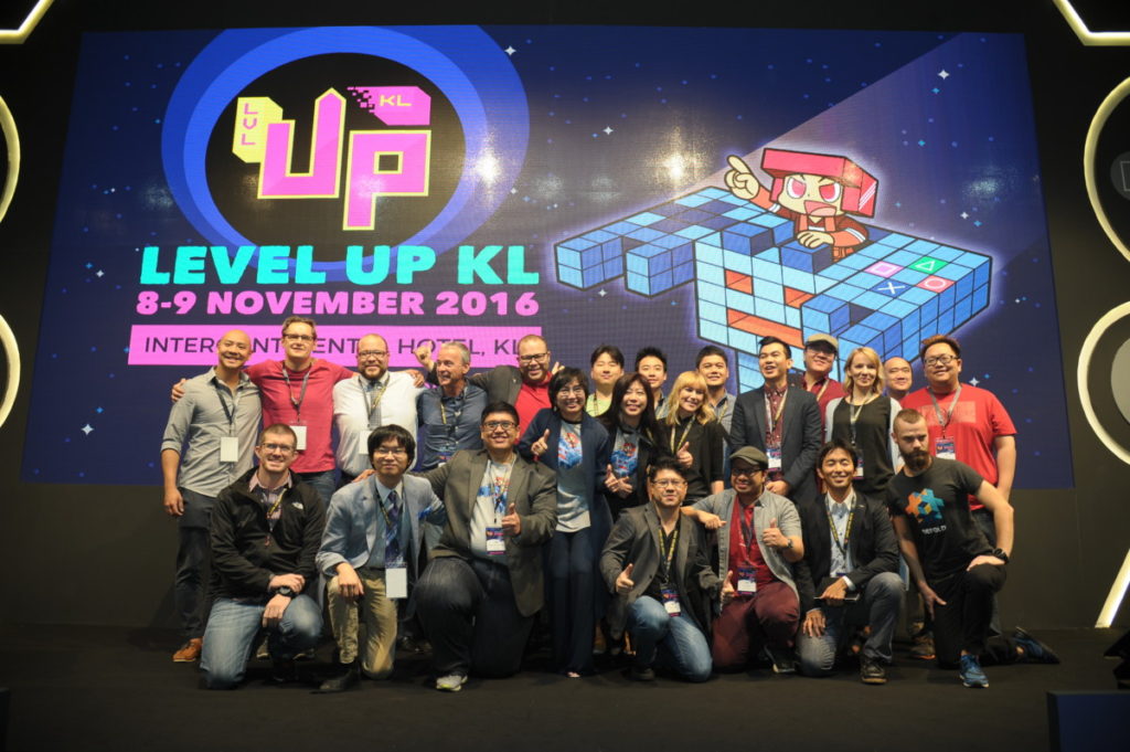 (Centre) Dato' Yasmin Mahmood, Chief Executive Officer of MDEC surrounded by key speakers at the LEVEL UP KL 2016 
