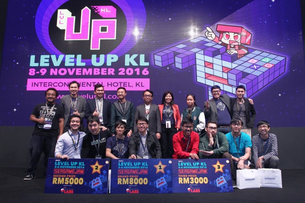 SEA Game Jam winners along with MDEC, IGDA Malaysia and Media Prima Labs representatives on stage