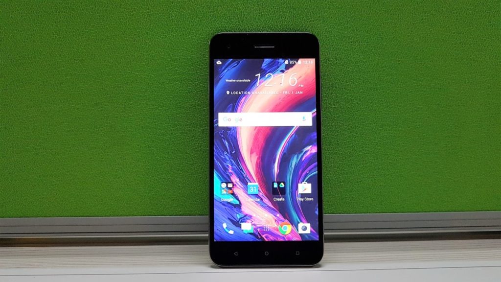 First look at the HTC Desire 10 Pro 8