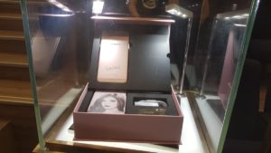 OPPO launches F1s Ayda Jebat edition for RM1,398 5