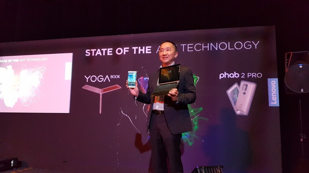 Lenovo General Manager Khoo Hung Chuan showcasing the new Phab 2 series and Lenovo Yoga Book