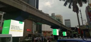 Oppo teases Malaysia launch of R9s camphone 21