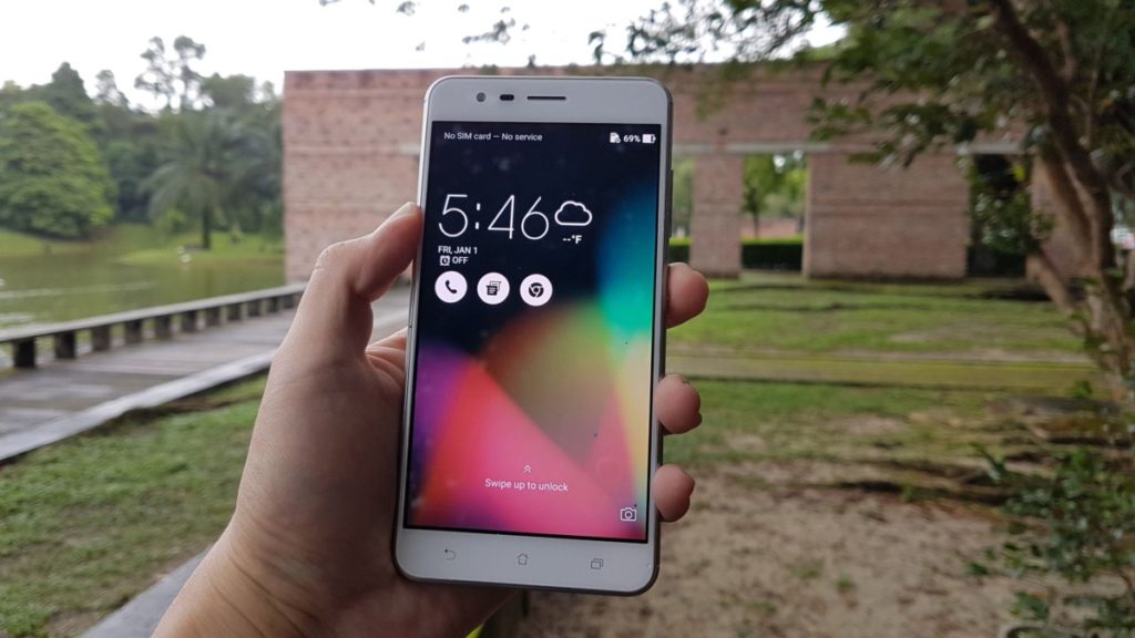 Hands-on with the ASUS Zenfone 3 Zoom camphone 2