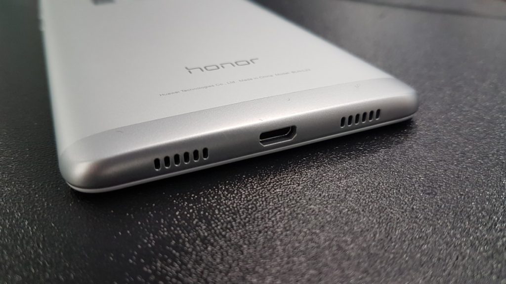 Preorders begin for the Honor 6x phablet 4