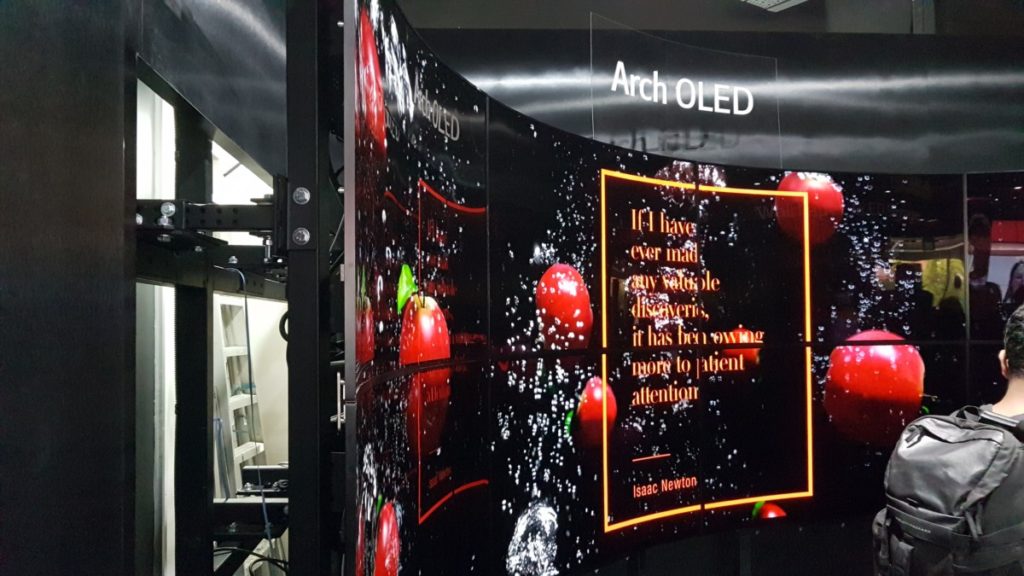New LG Singapore Innovation Centre showcases the science of OLED signage 13