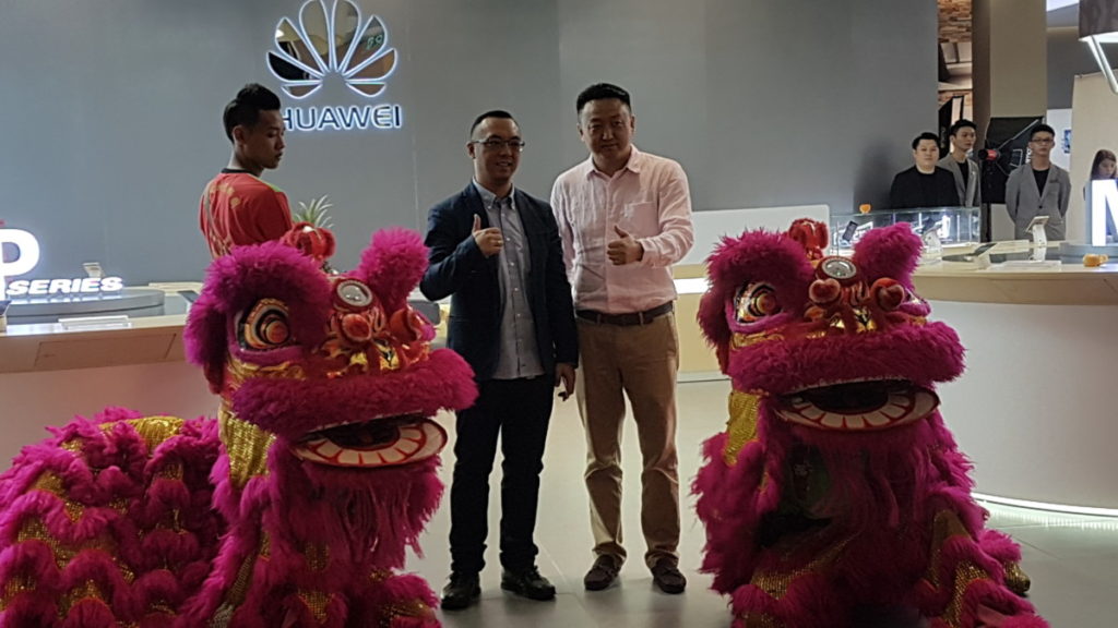 Meet Huawei’s first regional flagship store in Malaysia 2