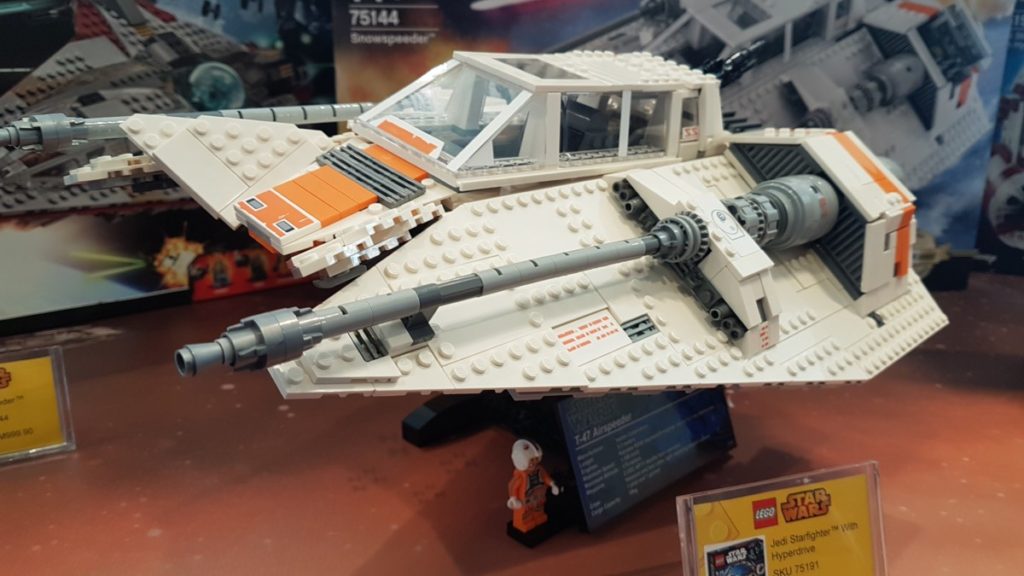 LEGOLAND set to celebrate Star Wars 40th anniversary with events galore and new LEGO sets! 8