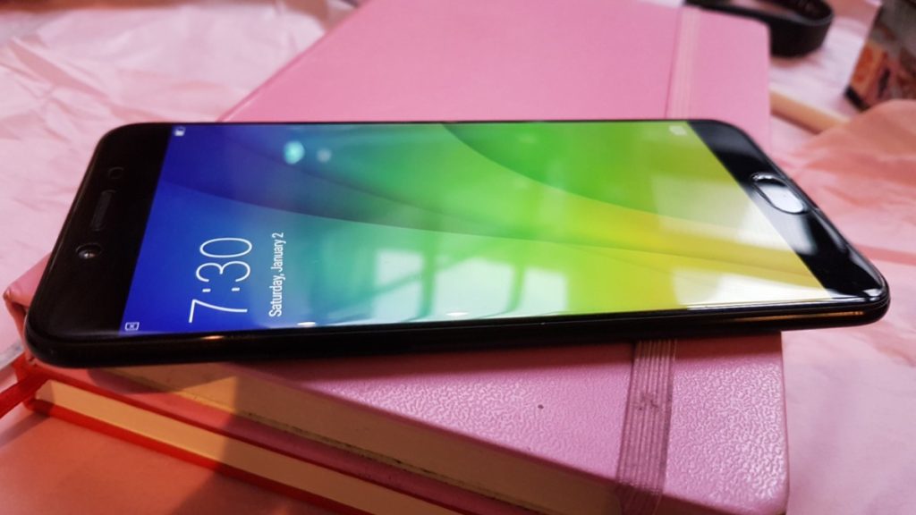 Hands-on with OPPO's R9S Black Edition 4