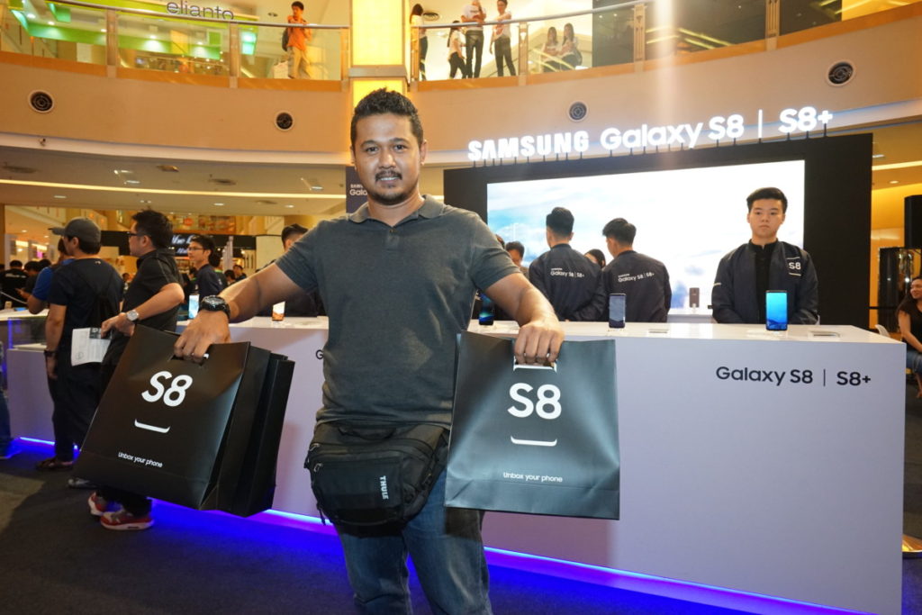 Samsung’s Galaxy S8 and S8+ roadshows draw in the crowds 8
