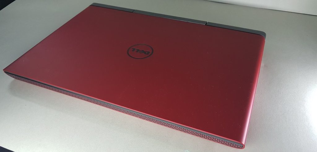 [Review] DELL Inspiron 15 7000 - The Inspiring Workhorse 3