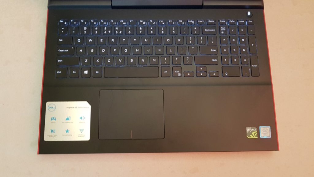 [Review] DELL Inspiron 15 7000 - The Inspiring Workhorse 12