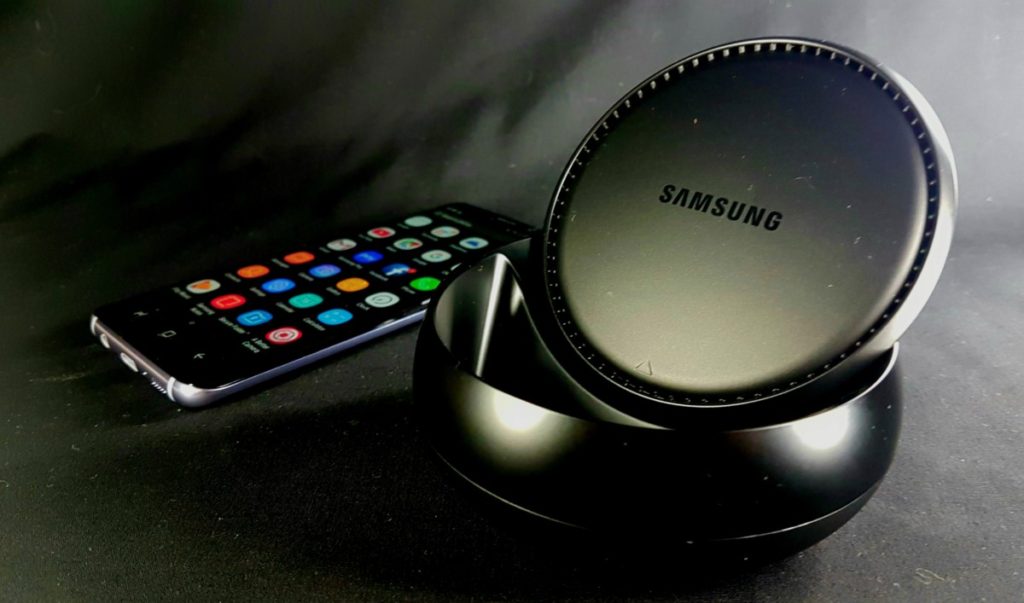 The Samsung Galaxy S9 might launch with a Dex Pad dock 10