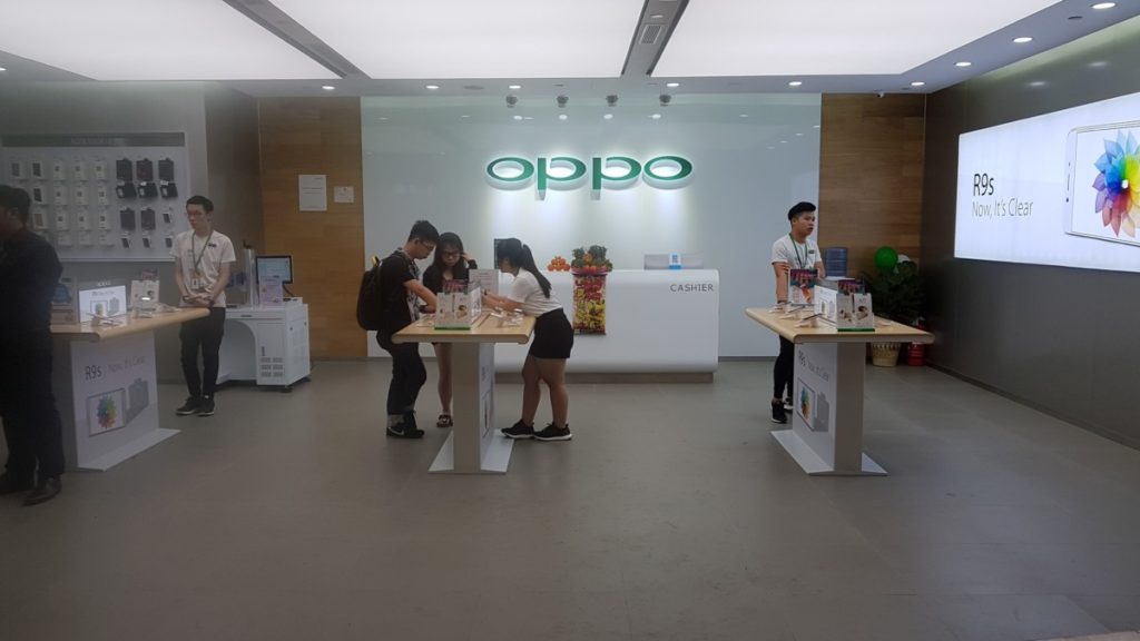 OPPO’s first Southeast Asia flagship store is open for business at KLCC 20