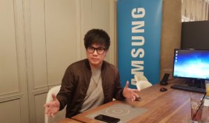 Entertainment maestro Jinnyboy shows how he gets down to business with the Galaxy Note8 57