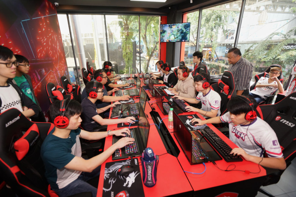 The world’s largest MSI store is now open in Malaysia 11