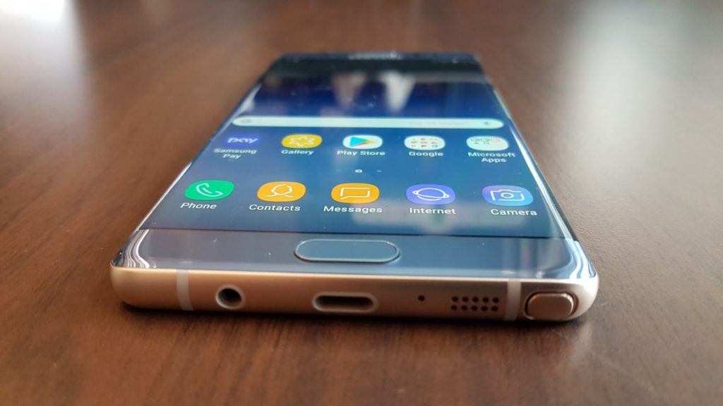 [ Review ] Samsung Galaxy Note Fan Edition 4