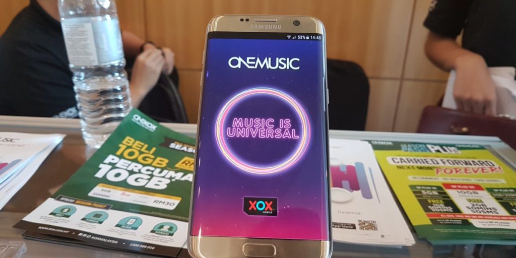 The new ONEMUSIC app is your new one-stop shop for entertainment news 4