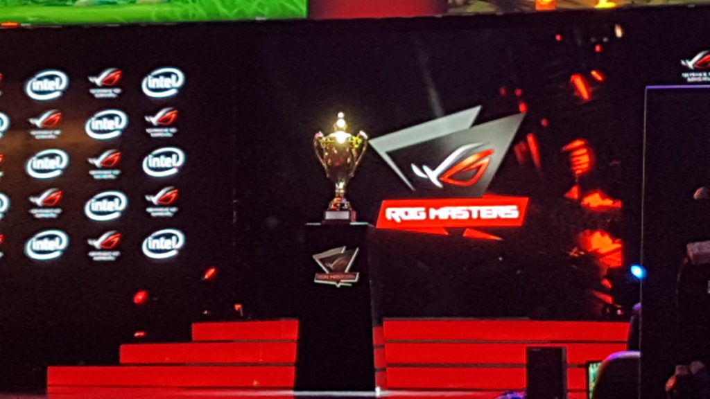 ROG Grand Finals 2017 trophy