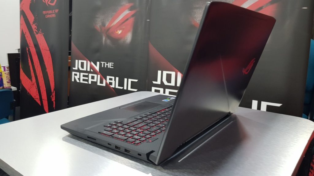 First look: Asus GL503 Strix Scar Edition rear angled